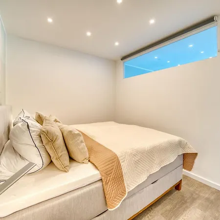 - Haus H, App 0h0909